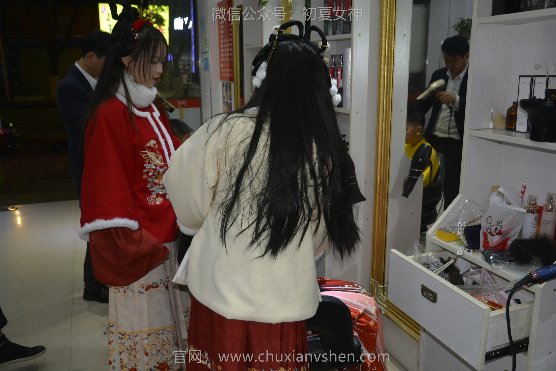 初夏女神 NO.139 双双&秀秀&情情 新年快乐 1
